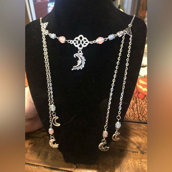 Beautiful Celtic moon, celestial mystic moon goddess head chain/or necklace. - Picture 8 of 12